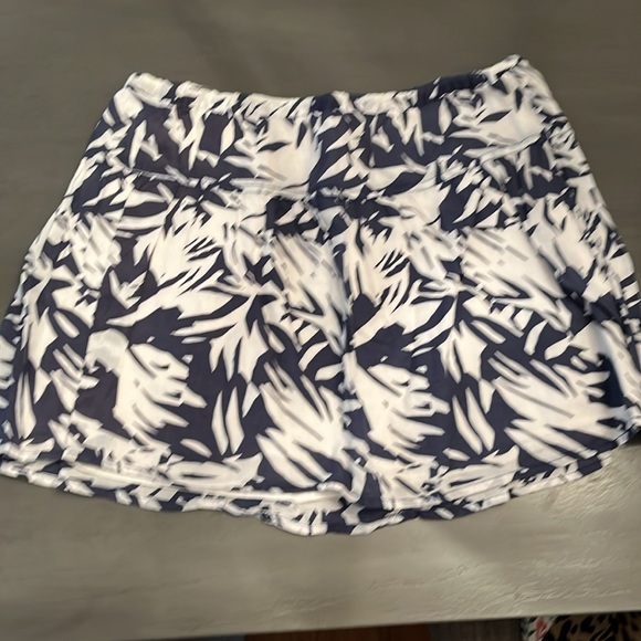 Floral skirt - Picture 2 of 2